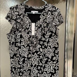 Chico's Monochrome Leaf Print Blouse